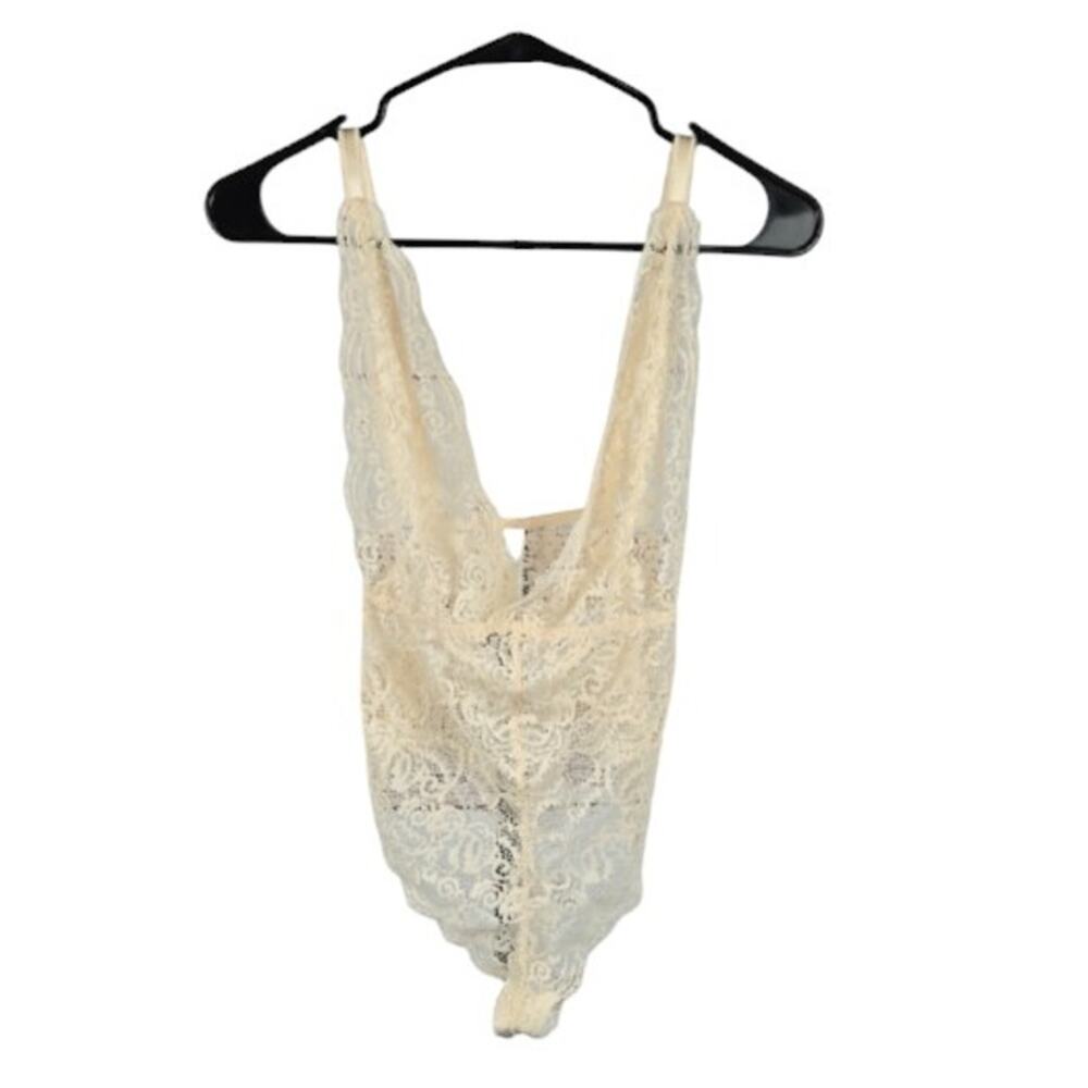 NWT Wolf & Whistle Ariana Lace Bodysuit Vanilla Size 6